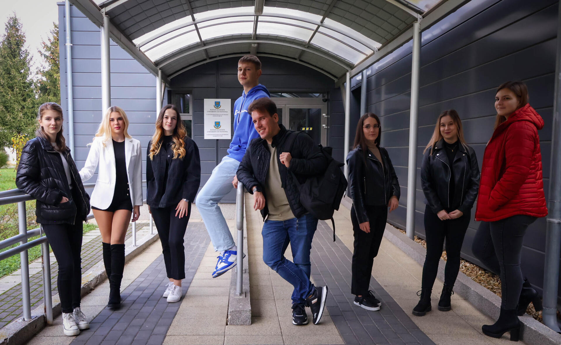 Ha egy j kzssget keresel, akkor nlunk megtallod!